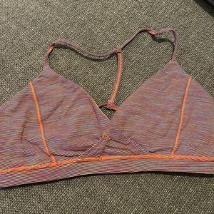 LULULEMON bra, in great condition!